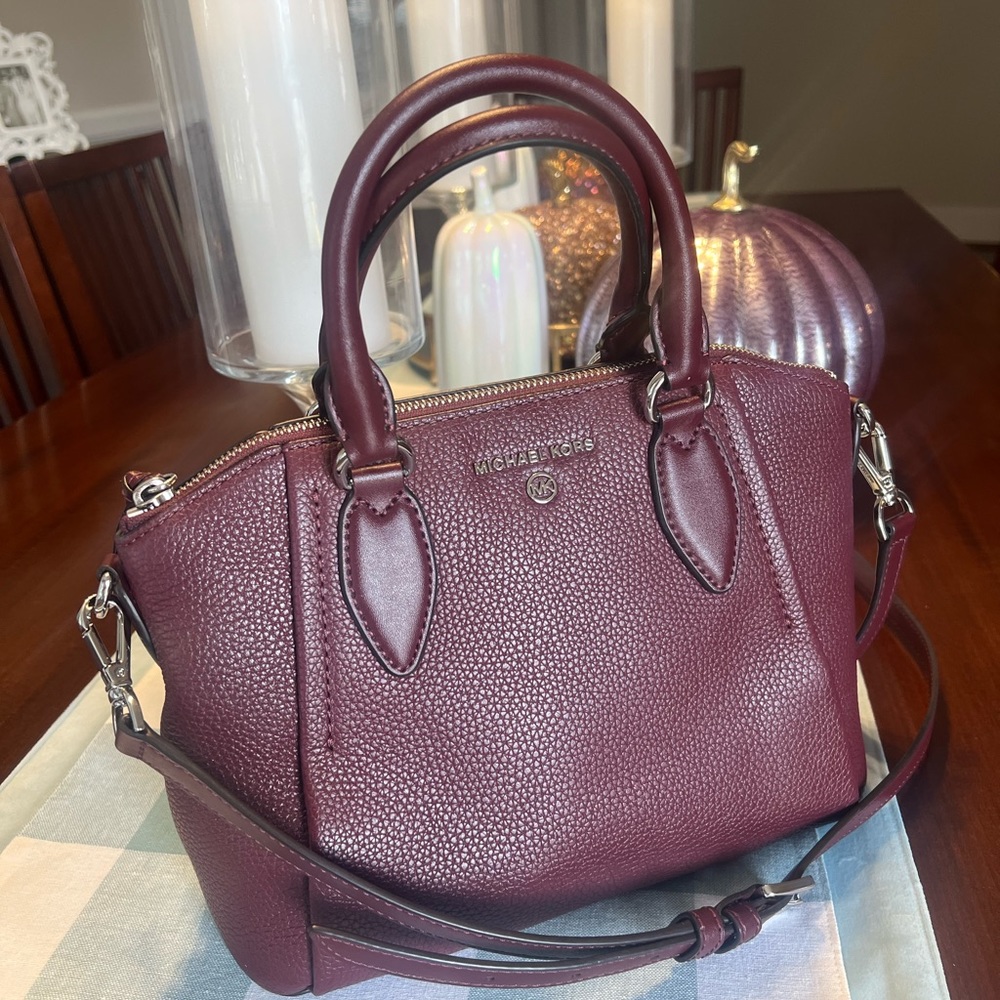 Michael Kors Crossbody Sienna Medium Merlot Plum Burgundy Messenger Bag ~ECU~
